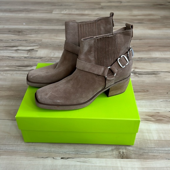 Sam Edelman Bellamie booties - Picture 1 of 5